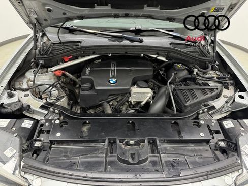 Used 2018 BMW X4 xDrive28i AWD/4WD image 5