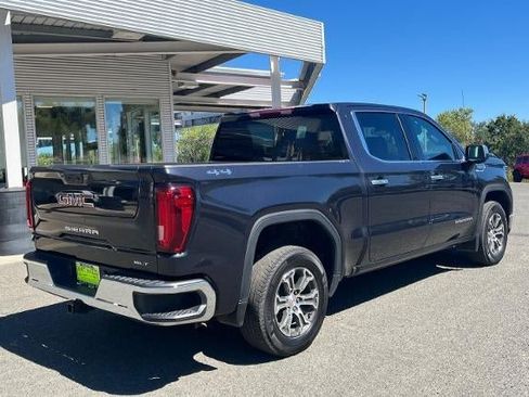 Used 2025 GMC Sierra 1500 SLT AWD/4WD image 9
