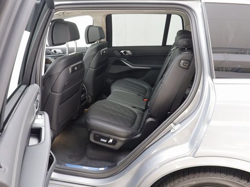 New 2026 BMW X7 xDrive40i w/ Executive Package image 15
