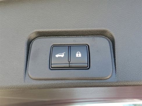 Certified 2023 Nissan Rogue Platinum w/ Platinum Premium Package image 10