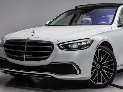 Certified 2023 Mercedes-Benz S 580 4MATIC Sedan image 2