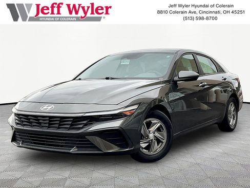 Certified 2024 Hyundai Elantra SE FWD image 1