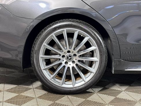 Certified 2022 Mercedes-Benz S 500 4MATIC w/ AMG Line Package image 38