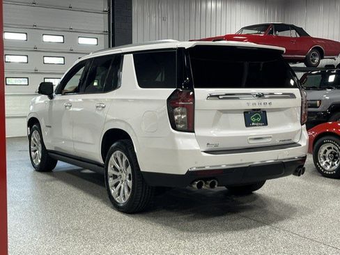 Certified 2022 Chevrolet Tahoe Premier AWD/4WD image 3