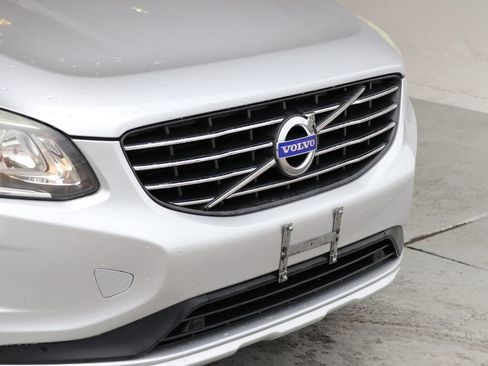 Used 2015 Volvo XC60 T5 w/ Protection Package AWD/4WD image 12