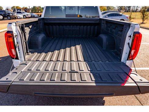 Used 2025 GMC Sierra 1500 Denali Ultimate image 15