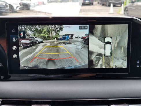 Used 2025 Hyundai Palisade Calligraphy AWD/4WD image 14
