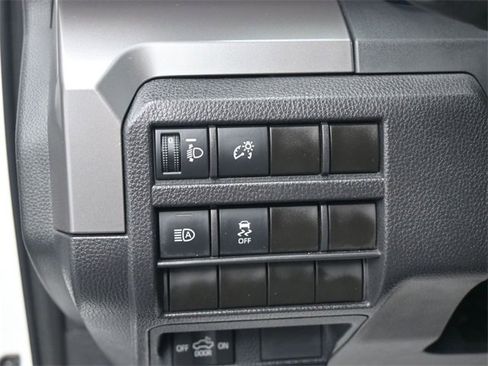 Used 2024 Toyota Tacoma TRD Off-Road image 21