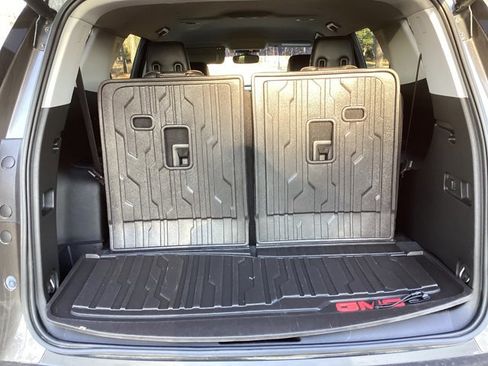 Used 2019 GMC Acadia SLT image 12