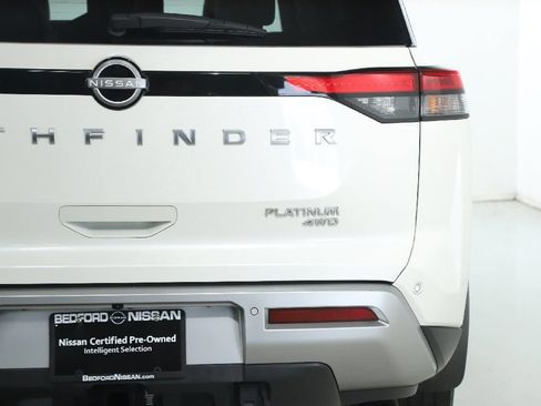 Certified 2024 Nissan Pathfinder Platinum w/ Cargo Package AWD/4WD image 49