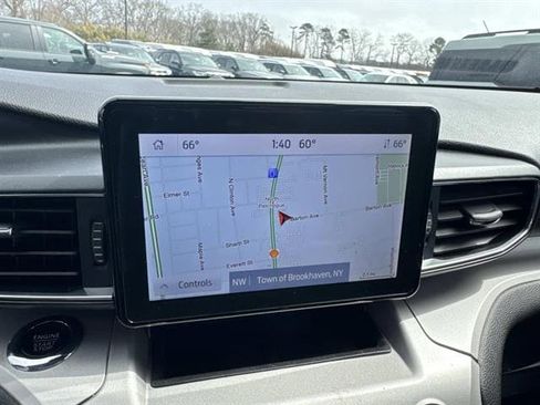 Used 2023 Ford Explorer XLT w/ Equipment Group 202A image 18