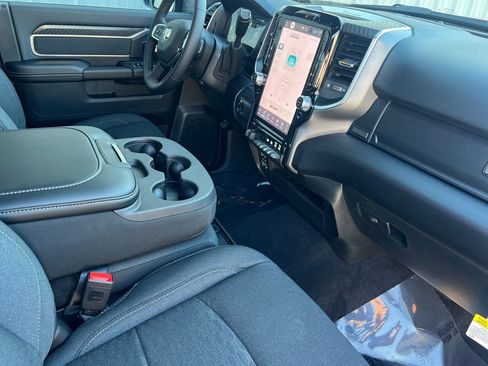 New 2026 RAM 2500 Big Horn AWD/4WD image 11