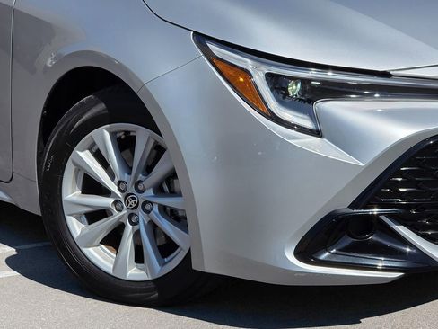 Used 2024 Toyota Corolla SE image 4