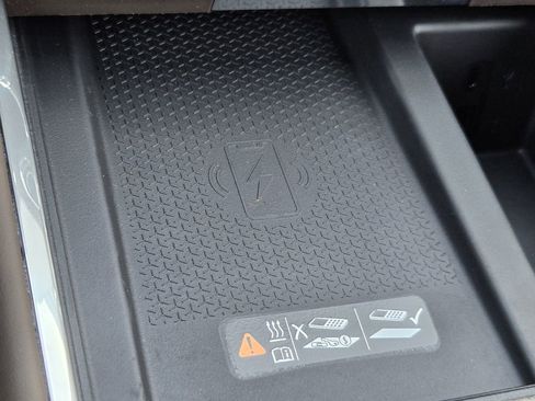 New 2026 GMC Acadia Denali Ultimate w/ LPO, Floor Liner Package image 32