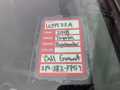 Used 2018 Toyota Highlander Limited Platinum image 23