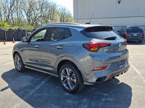 Used 2021 Buick Encore GX Essence w/ Sport Touring Package FWD image 8