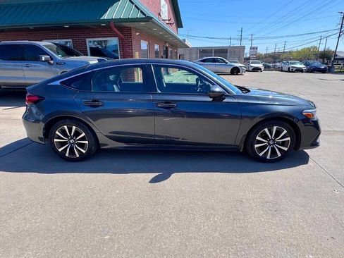 Used 2024 Honda Civic EX-L image 4