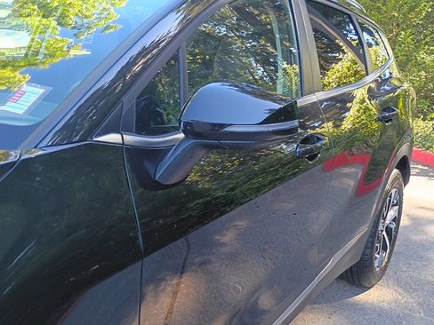 Certified 2025 Kia Sportage EX AWD/4WD image 9