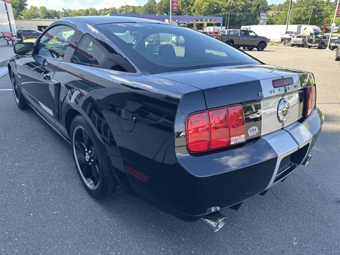 Used 2007 Ford Mustang GT RWD image 6