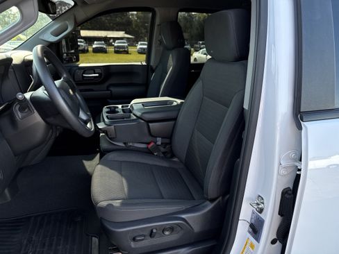 Used 2025 Chevrolet Silverado 2500 Custom w/ Custom Value Package AWD/4WD image 27
