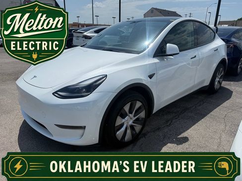 Used 2023 Tesla Model Y Long Range AWD/4WD image 1