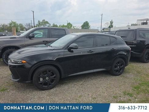 Used 2024 Dodge Hornet R/T Plus w/ R/T Blacktop Package AWD/4WD image 4