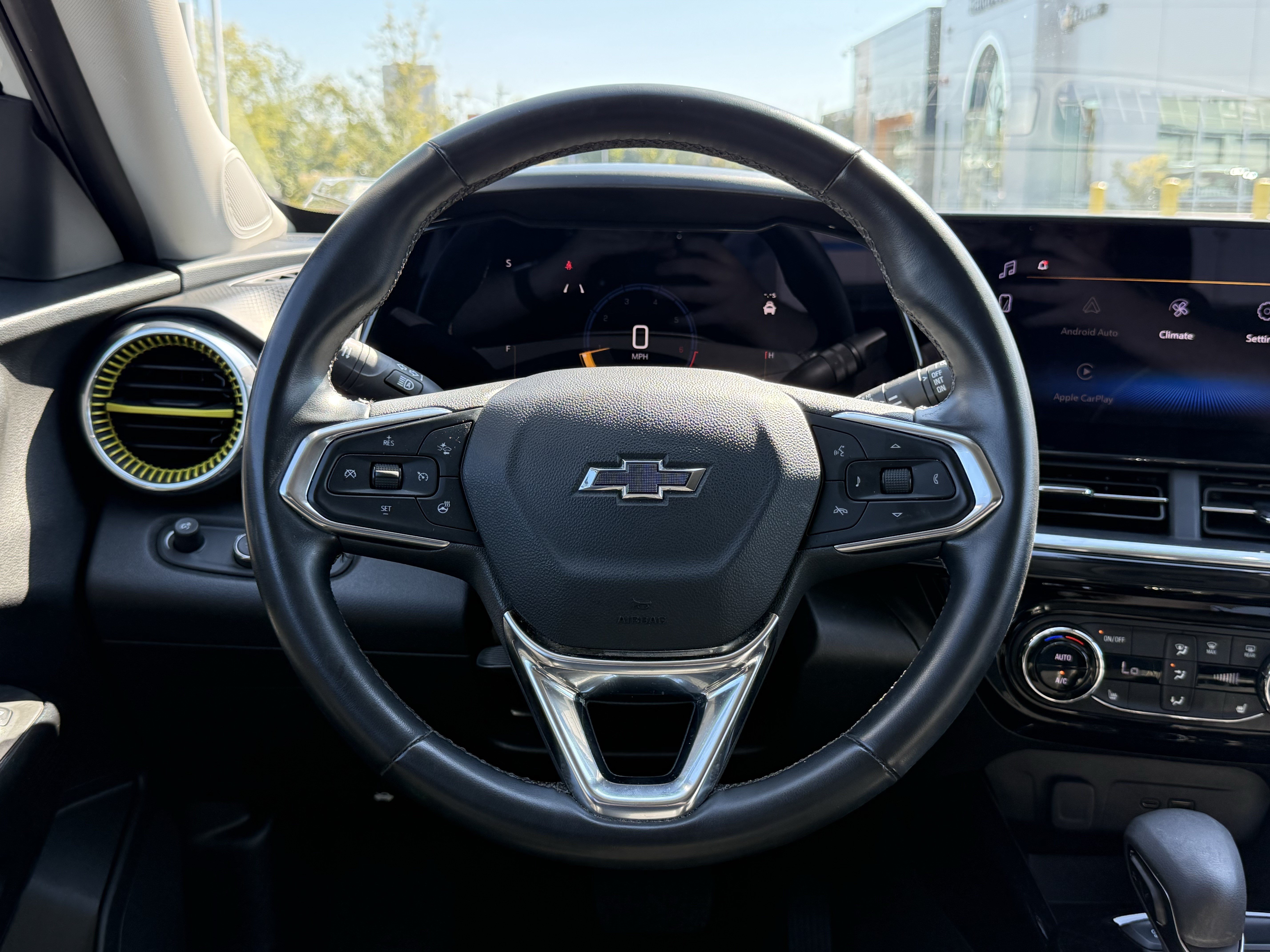 Used 2024 Chevrolet Trax ACTIV FWD image 19
