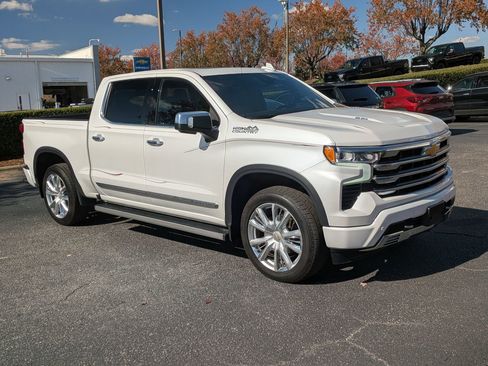 Certified 2023 Chevrolet Silverado 1500 High Country image 2