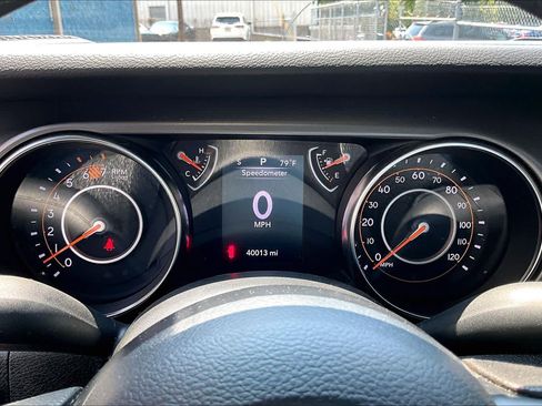 Used 2023 Jeep Wrangler Unlimited Sport AWD/4WD image 26