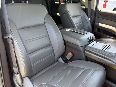 Used 2018 GMC Yukon Denali w/ Denali Ultimate Package AWD/4WD image 24