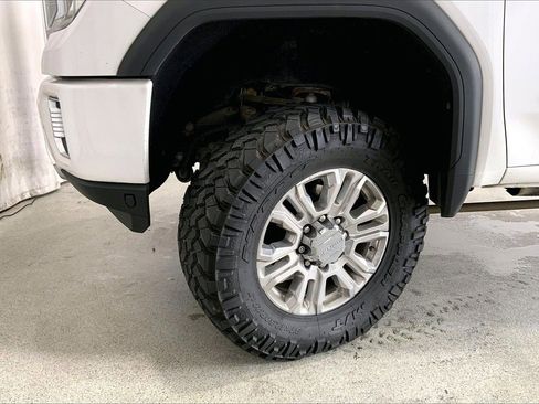 Used 2020 GMC Sierra 2500 Denali w/ Denali Ultimate Package image 19