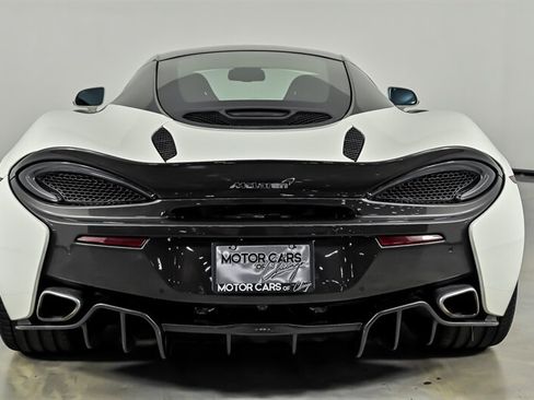 Used 2017 McLaren 570S RWD image 9