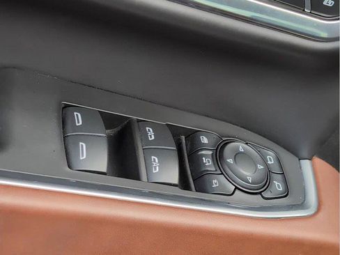 Used 2024 GMC Sierra 3500 Denali Ultimate image 15