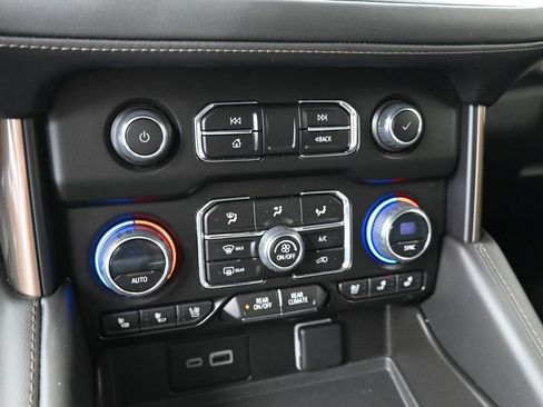 Used 2023 Chevrolet Tahoe High Country image 33