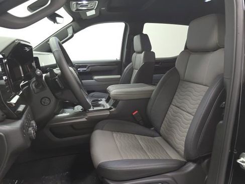 New 2026 Chevrolet Silverado 1500 ZR2 image 21