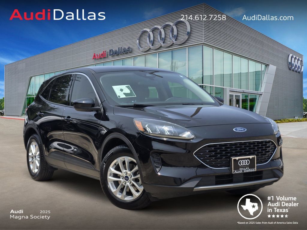Used 2020 Ford Escape SE FWD 360° Tour