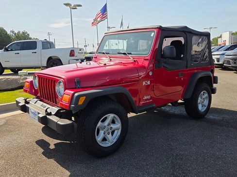 Used 2005 Jeep Wrangler X w/ Tire & Wheel Group (Ecco) AWD/4WD image 3