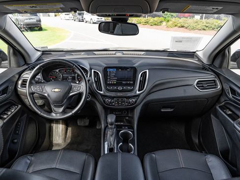 Used 2023 Chevrolet Equinox Premier AWD/4WD image 21