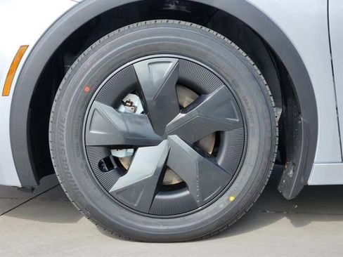 New 2026 Toyota Prius SE image 7