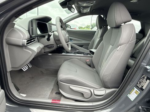 New 2026 Hyundai Elantra Sport FWD image 13