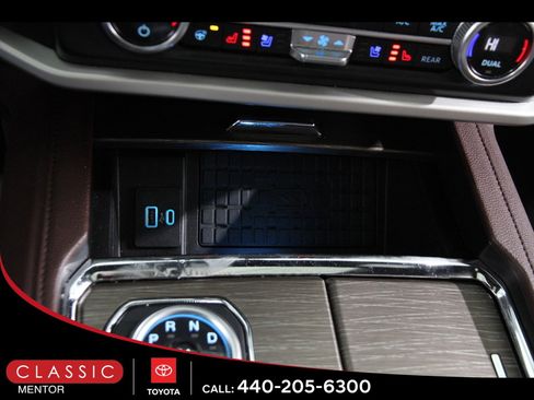 Used 2024 Ford Expedition Max Limited image 16