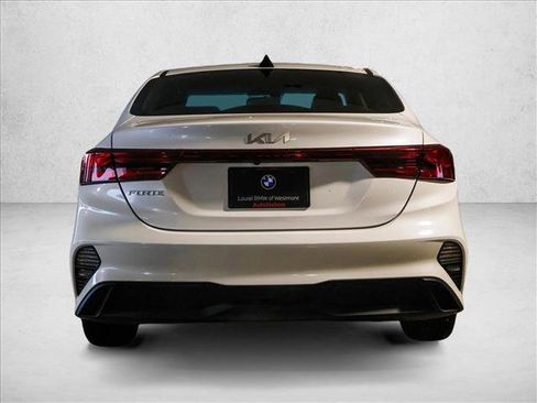 Used 2024 Kia Forte LXS w/ LXS Technology Package image 6