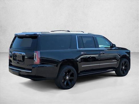 Used 2016 GMC Yukon XL Denali w/ Open Road Package AWD/4WD image 5