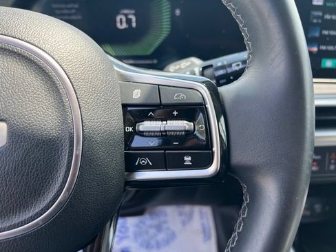 Certified 2024 Kia Sorento S w/ Panoramic Sunroof Package FWD image 16