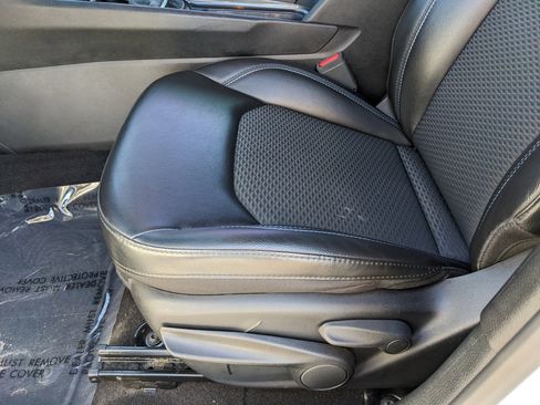 Used 2023 Jeep Compass Latitude image 23