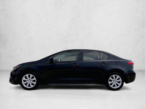 Used 2022 Toyota Corolla LE FWD image 6