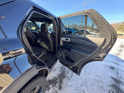 Used 2022 Ford Explorer ST w/ ST Street Pack image 30