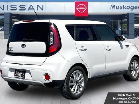 Used 2019 Kia Soul + FWD image 5