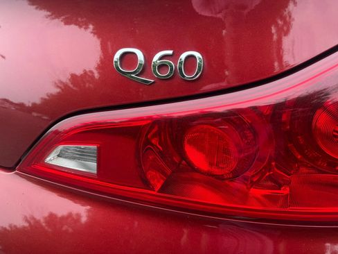 Used 2014 INFINITI Q60 Convertible w/ Premium Package RWD image 45