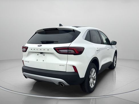 Certified 2023 Ford Escape Active w/ Tech Pack #2 image 3